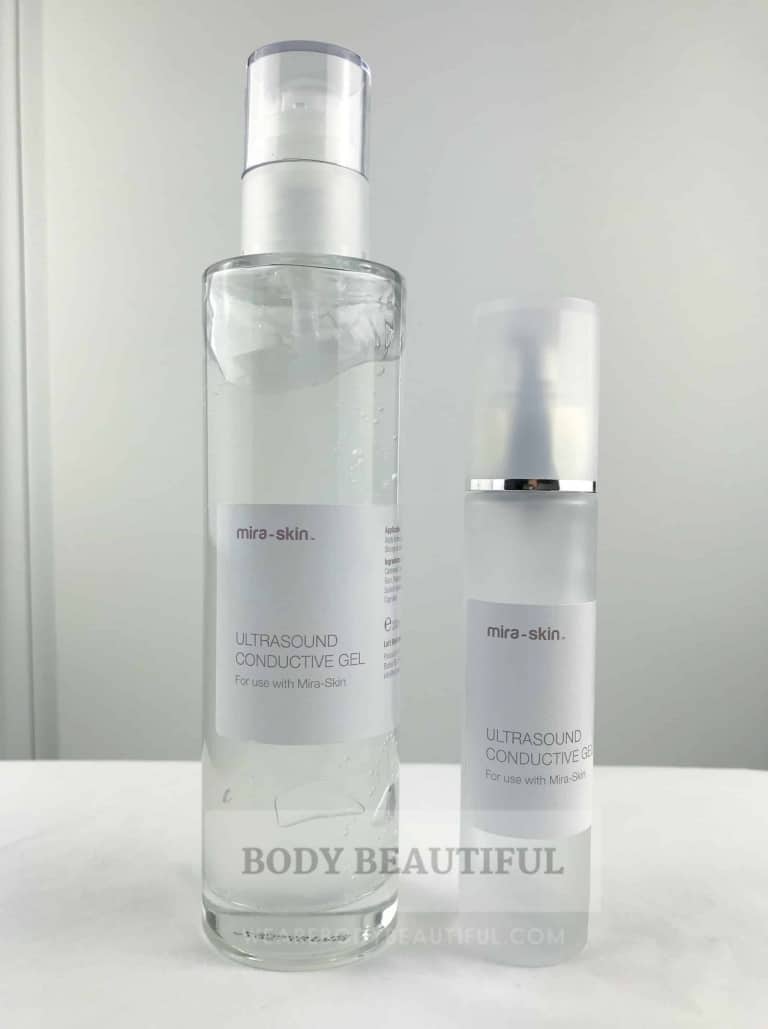 Photo of the large 200ml and small 50ml bottle of gel