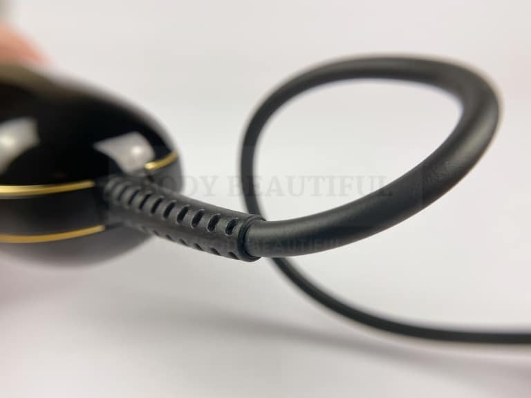 Strong, flexible power cord fixed to the handle of the Smoothskin Pure